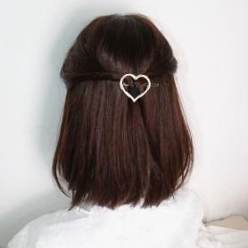 ONE PIECE OF HEART HAIR CLIP DC038
